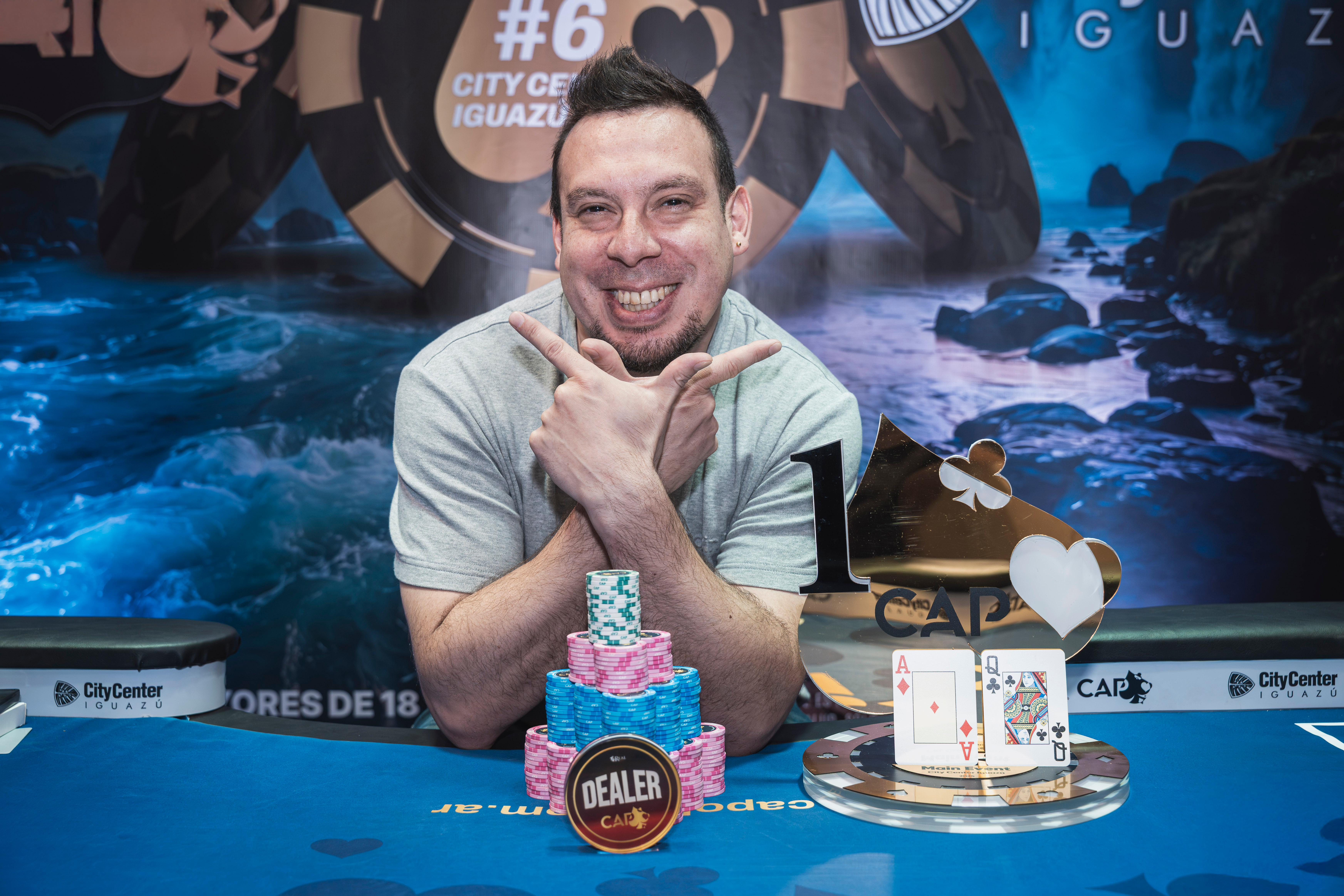 ¡RICARDO SALDÍAS ES EL CAMPEÓN DEL MAIN EVENT EN IGUAZÚ!